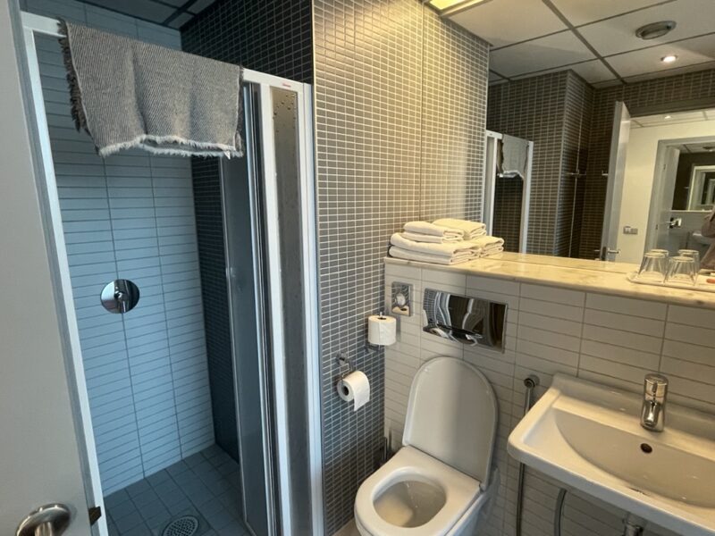 「TALLINK SPA & CONFERENCE HOTEL」のシャワールーム
