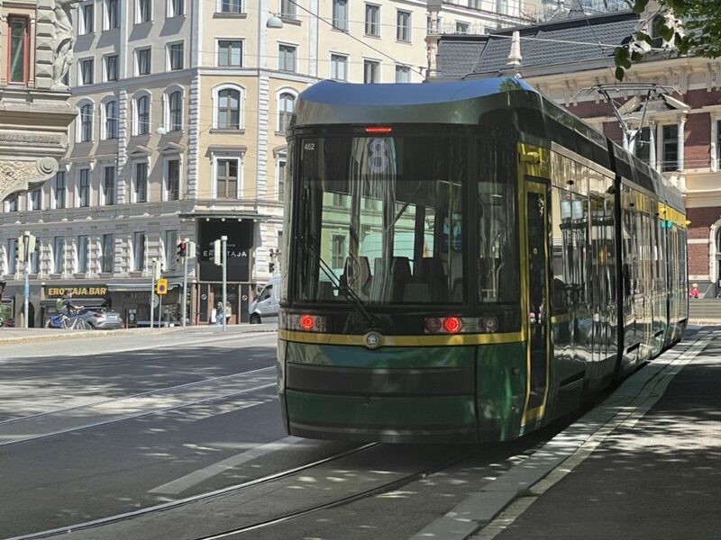ヘルシンキ市内を走るトラム（路面電車）