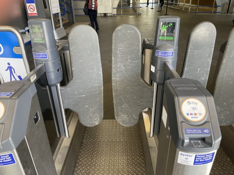 ロンドン地下鉄の自動改札