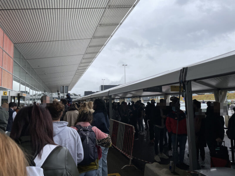 オランダのアムステルダム空港の混雑具合