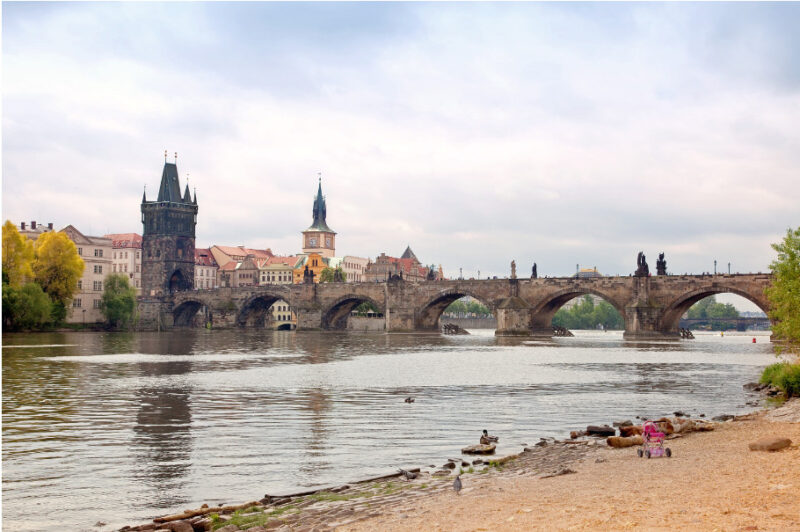 チェコのプラハを流れるモルダウ川